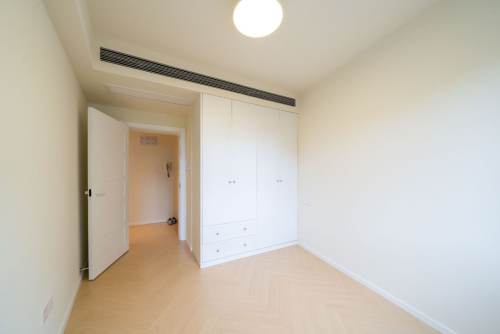 Housing image — Bedroom