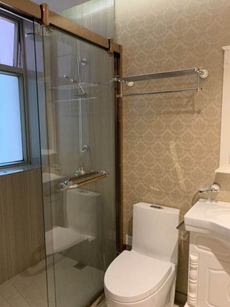 Housing image — Bathroom