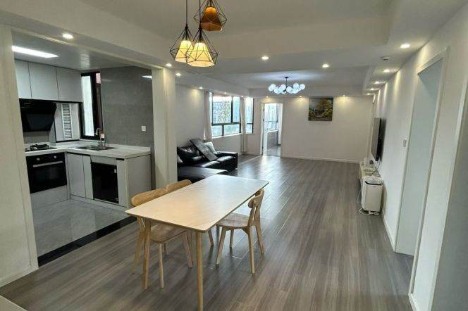 3BR Apartment near Zhongshan Park (L3/L4)
