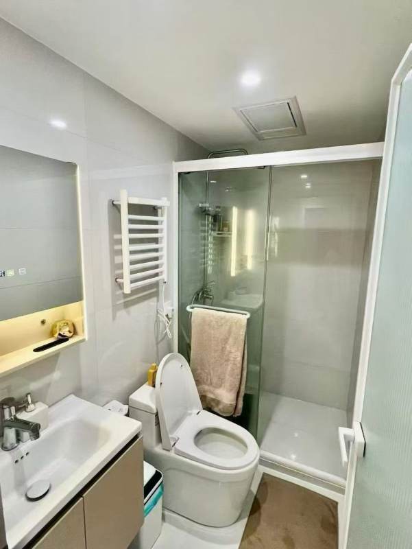Housing image — Bathroom