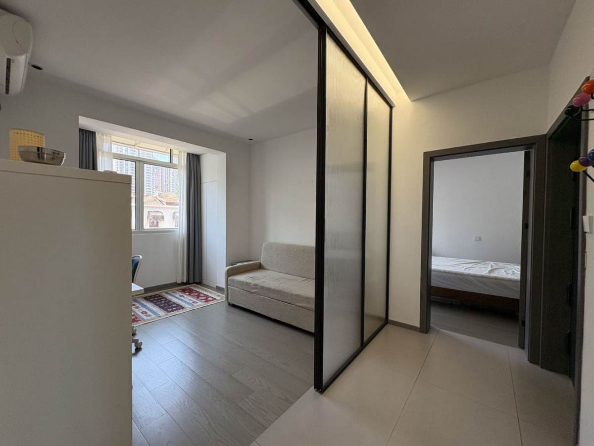 Housing image — Bedroom