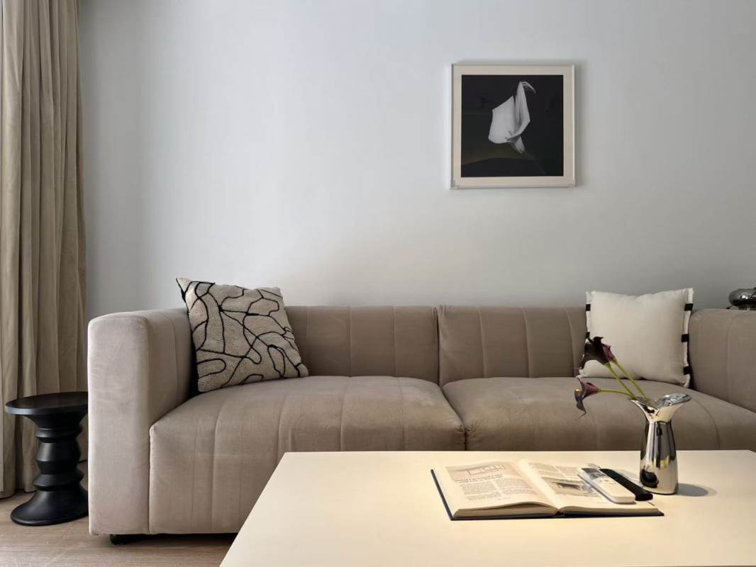 Housing image — Living Room