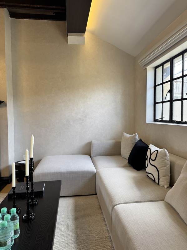 Housing image — Living Room
