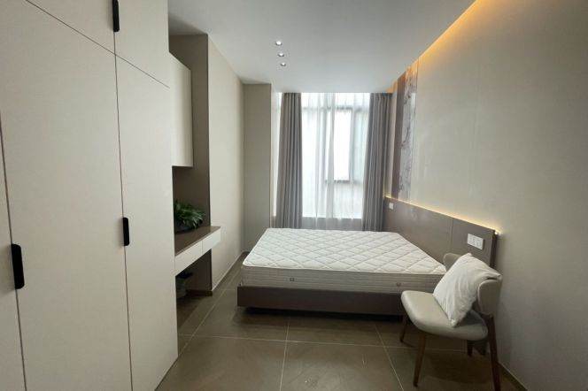 1BR Apartment near West Yan'An Rd Metro