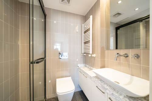 Housing image — Bathroom