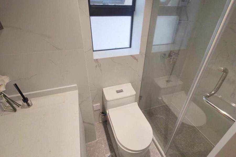 Housing image — Bathroom