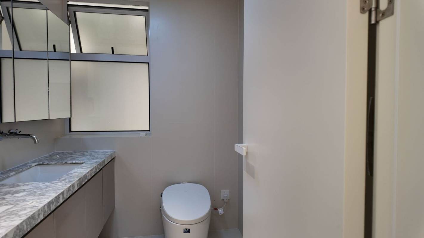 Housing image — Bathroom