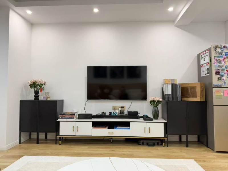 Housing image — Living Room