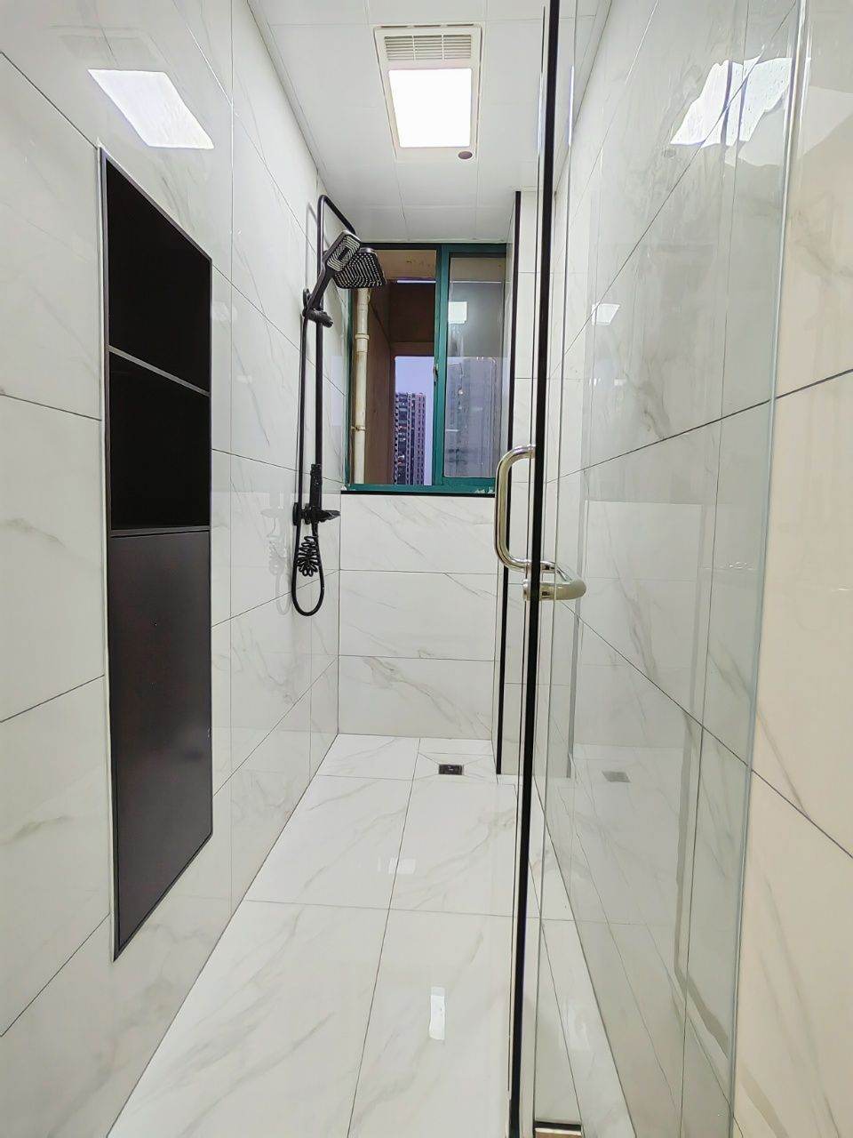 Housing image — Bathroom