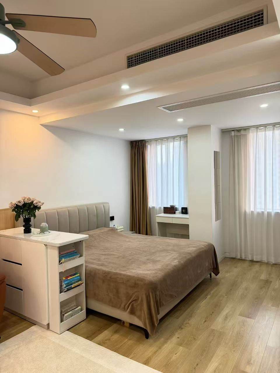 Housing image — Bedroom