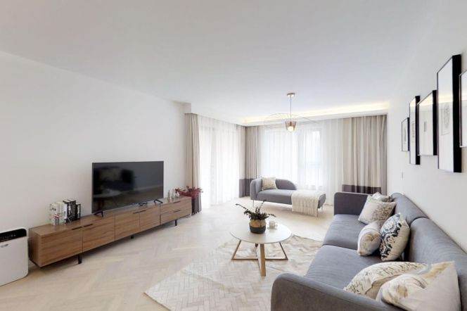 High-Floor 3BR Apartment at The Courtyards
