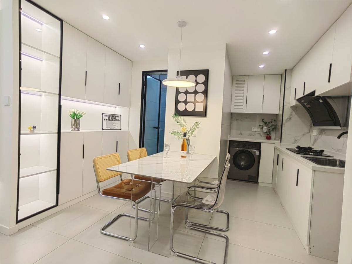 Housing image — Dining Area