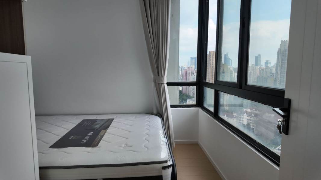 Housing image — Bedroom