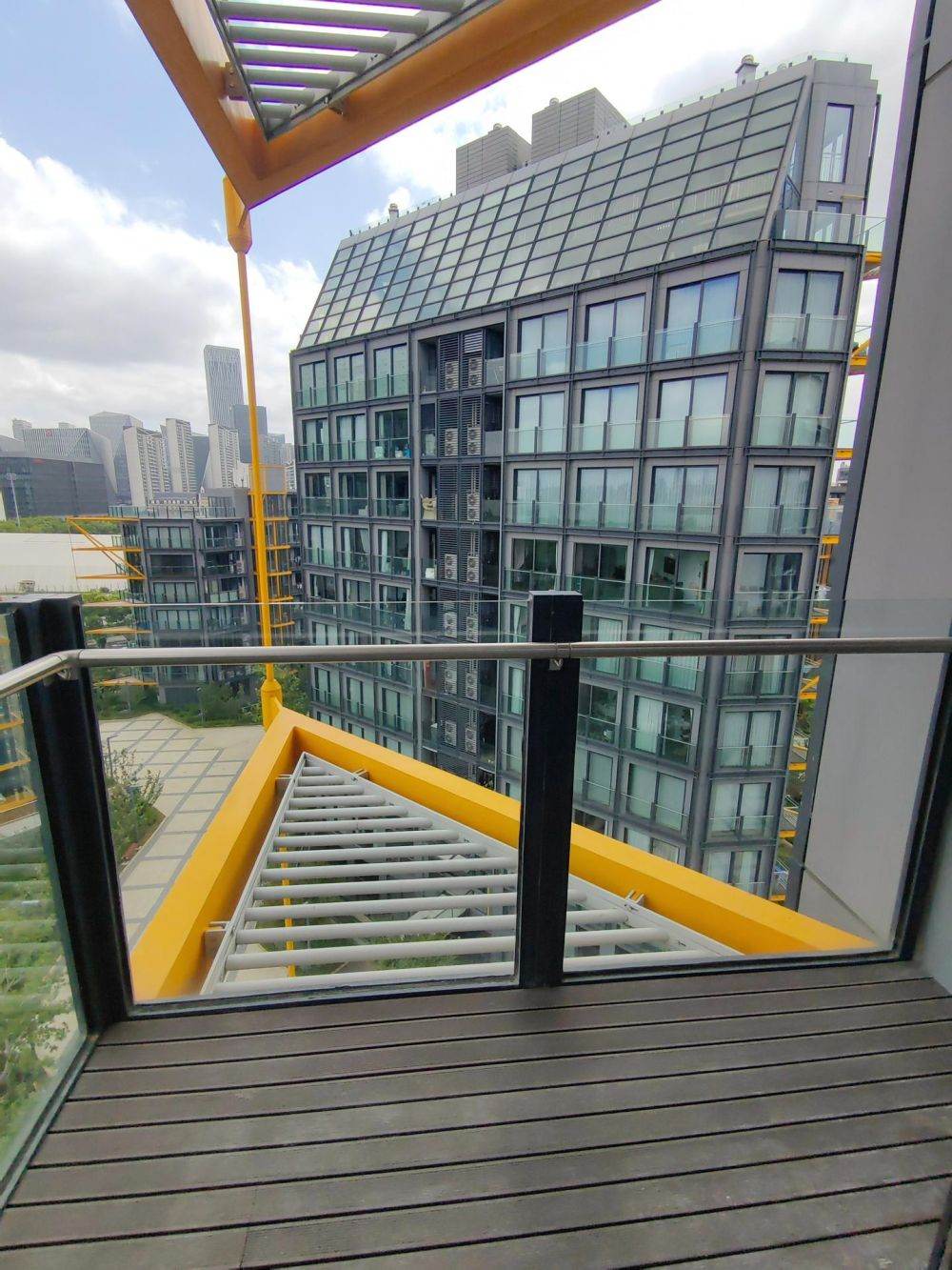 Housing image — Balcony