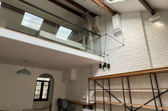 2BR Apartment near Xintiandi (L1/L10/L13/L14)