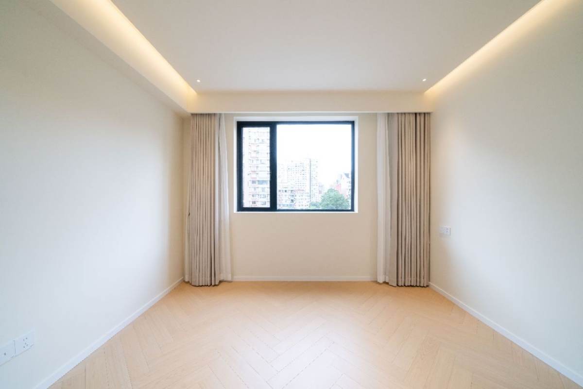 Housing image — Bedroom