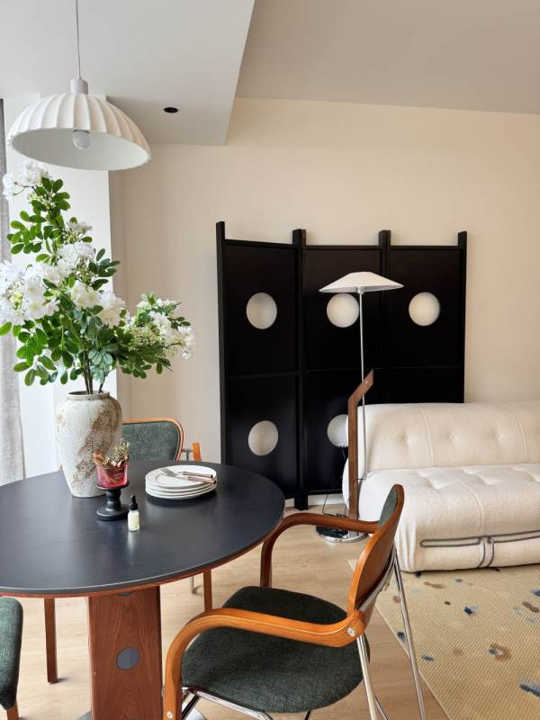 Housing image — Living Room