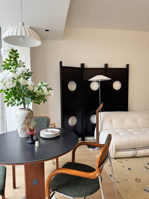 Housing image — Living Room