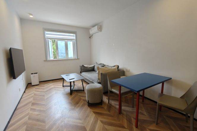 1BR Apartment in Old Xuhui
