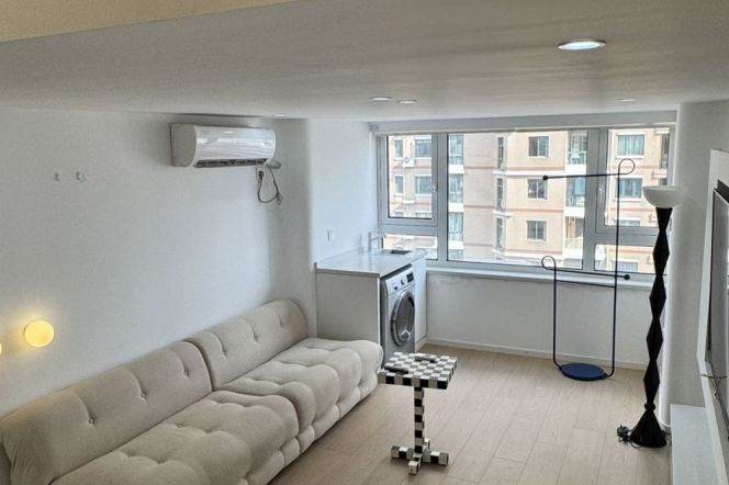 2BR Apartment near Changping Rd Metro