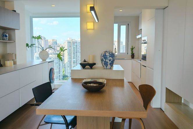 High-Floor 3BR Apartment in Jing'an with Floor-to-Ceiling Windows (L7)