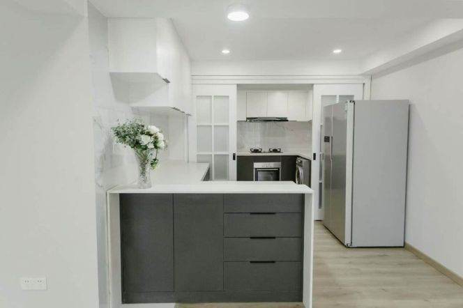 3BR Apartment near Jiangsu Rd Metro
