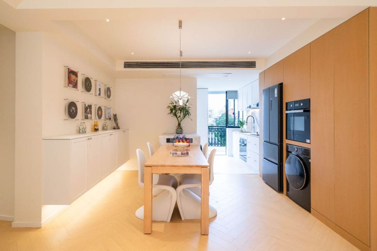 Housing image — Dining Area