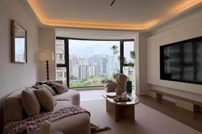 3BR Apartment at Brilliant City (L3/L4)