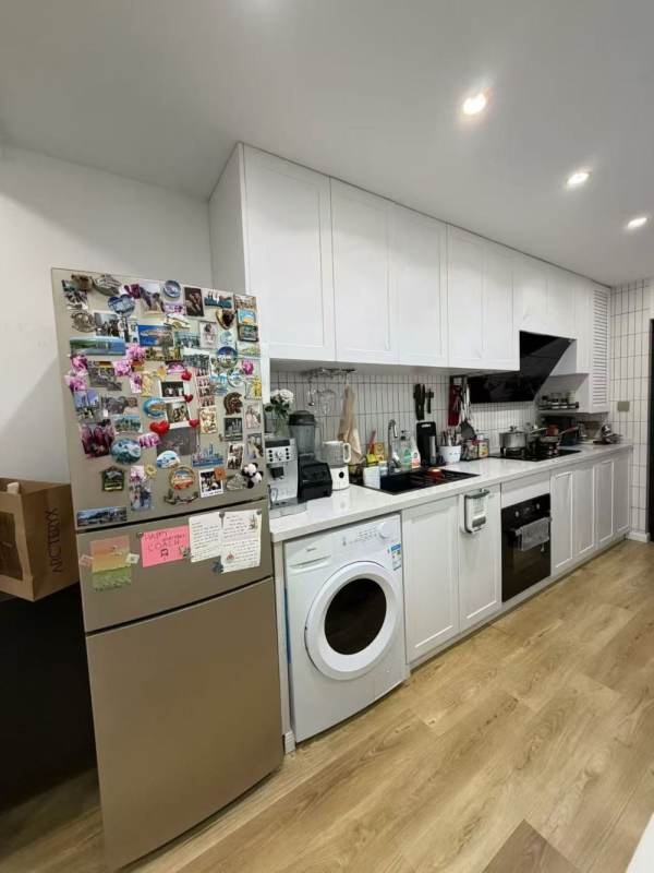 Housing image — Kitchen