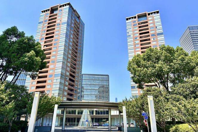 Spacious 3BR Apartment near Century Park