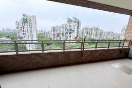 Spacious 3BR Apartment near Century Park