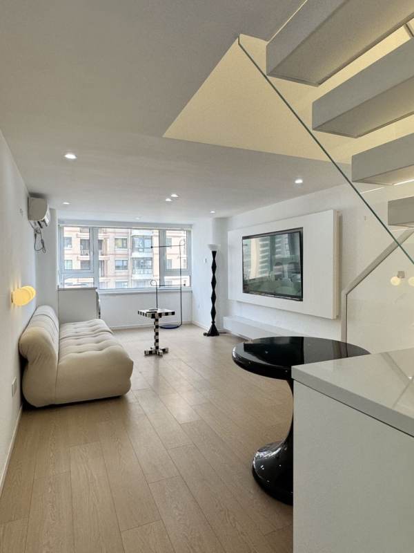 Housing image — Living Room