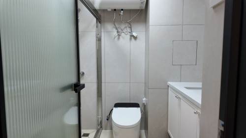 Housing image — Bathroom