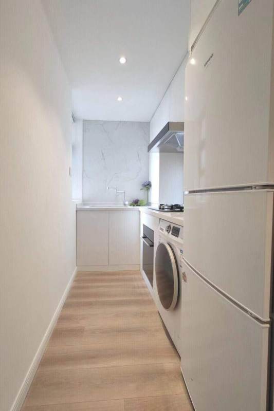 Housing image — Kitchen