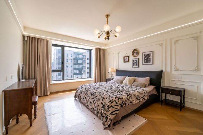 High-Floor Spacious 3BR Apartment in Suzhou Creek North (L3/L4/L7)