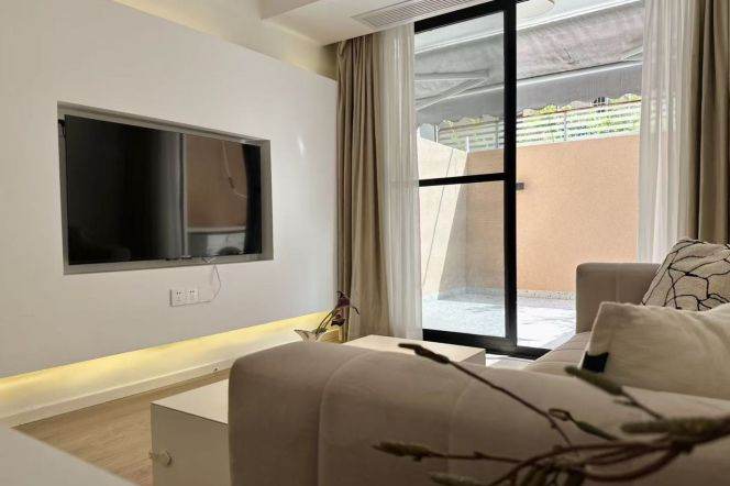 1BR Apartment near Huayuan Unit with Terrace