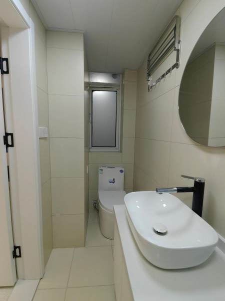 Housing image — Bathroom