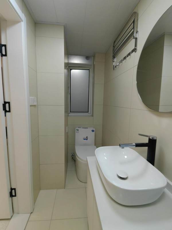 Housing image — Bathroom