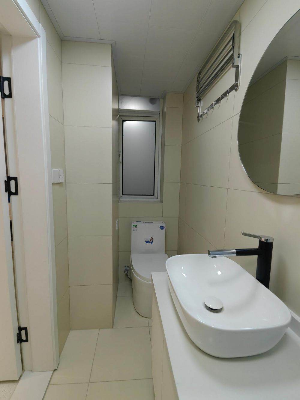 Housing image — Bathroom