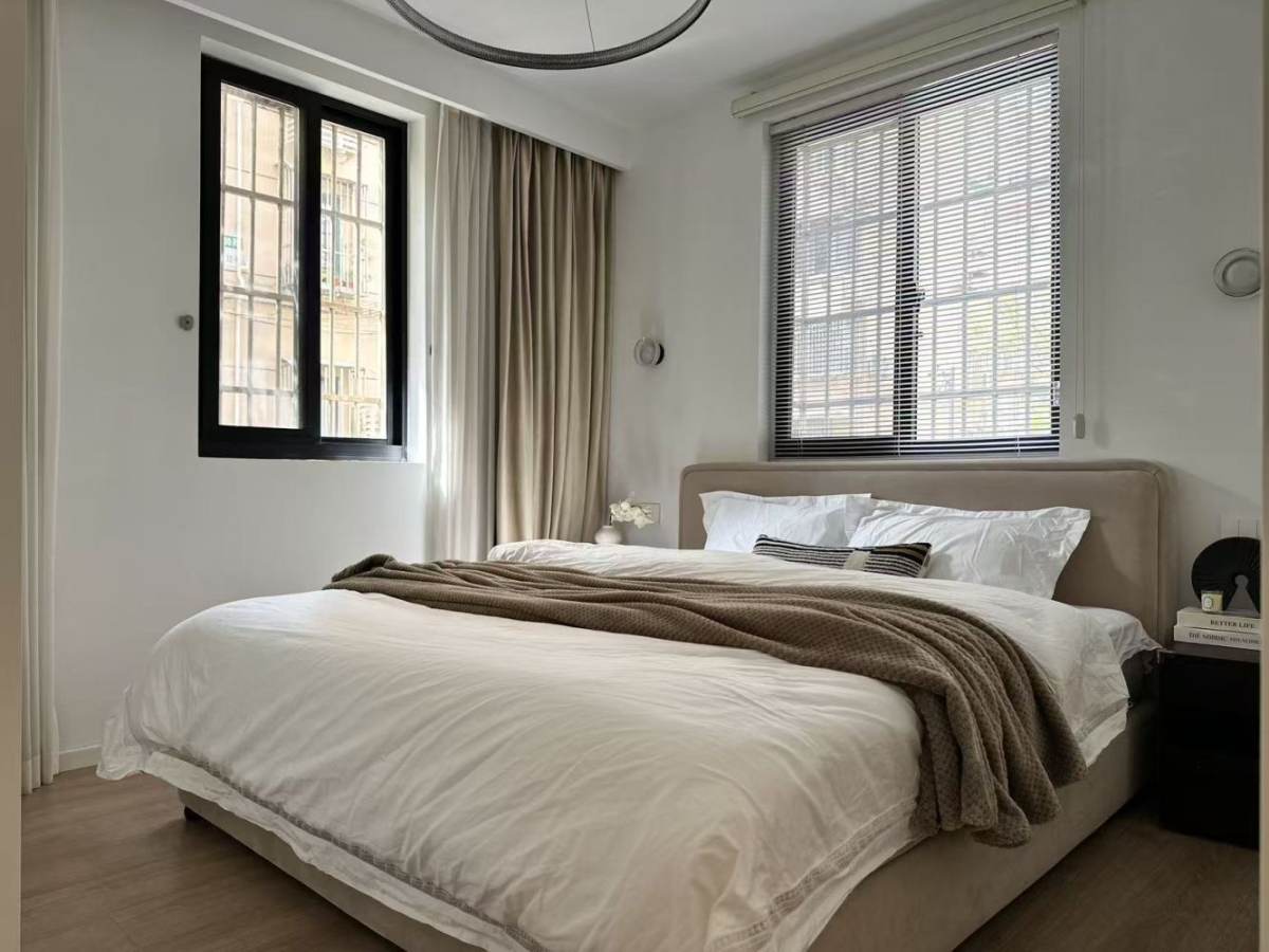 Housing image — Bedroom