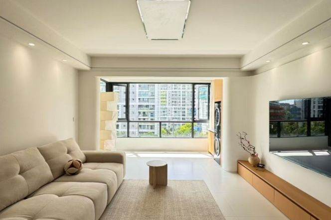 3BR Apartment near Century Park