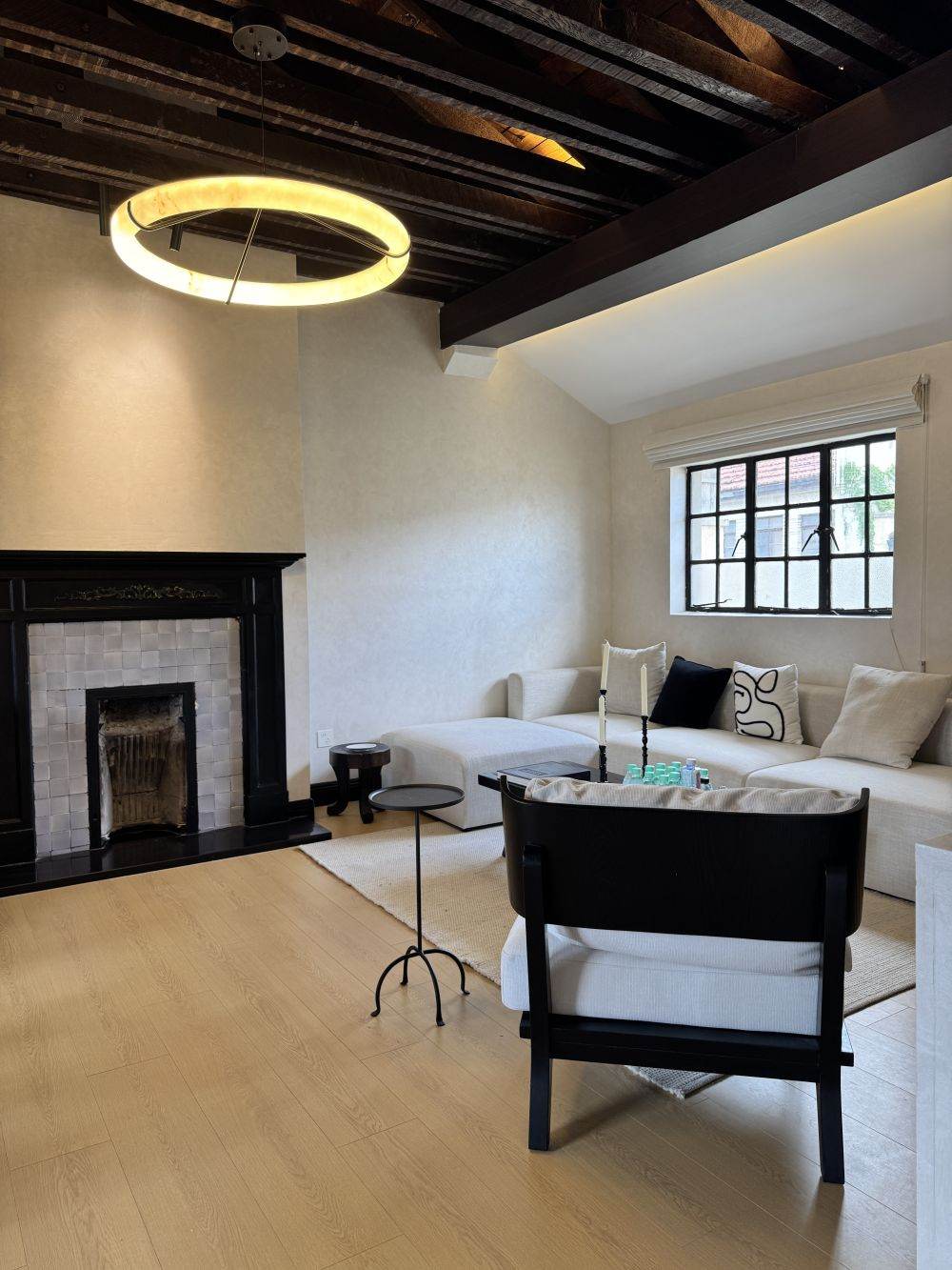 Housing image — Living Room