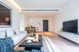 High-Floor Spacious 1BR Apartment near Shangcheng Rd Metro