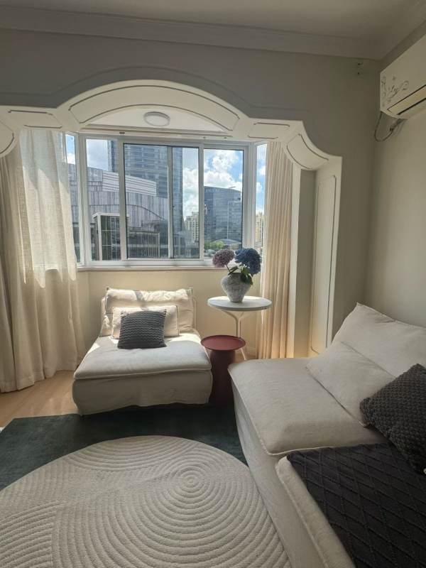 Housing image — Living Room