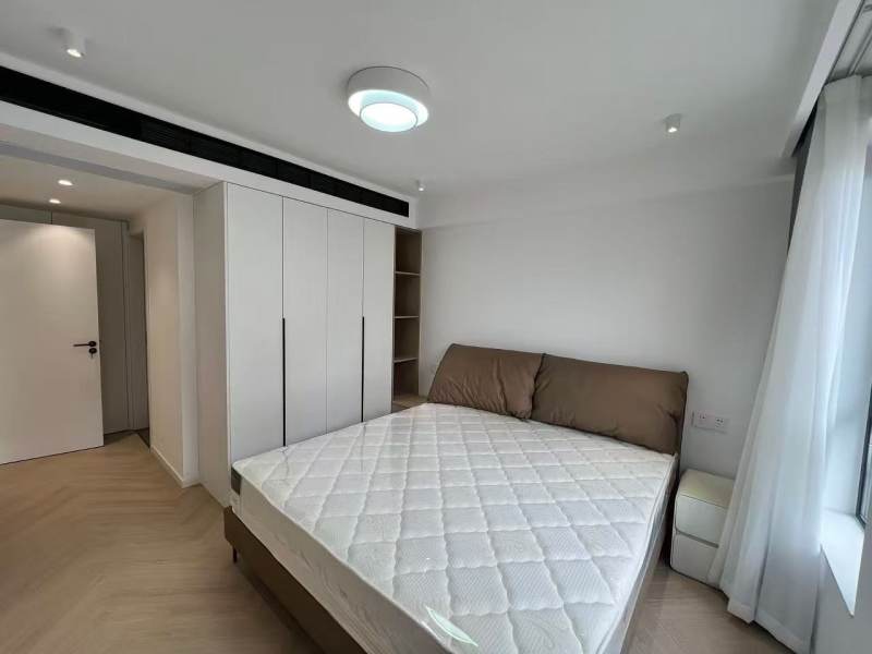 Housing image — Bedroom