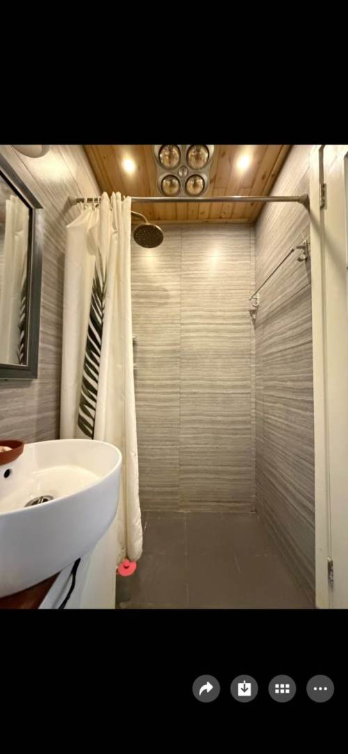 Housing image — Bathroom