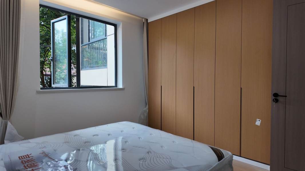 Housing image — Bedroom