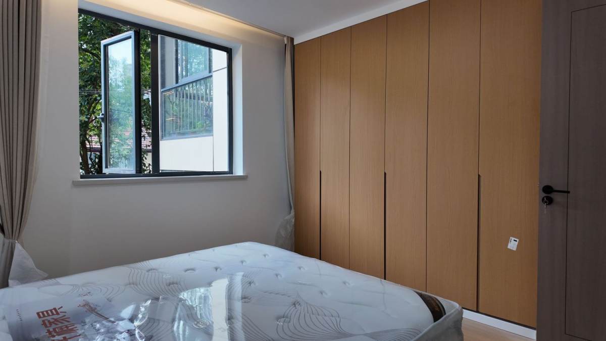 Housing image — Bedroom