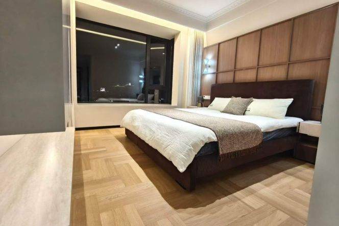 3BR Apartment near Hongqiao Rd Metro (L3/L4/L10)