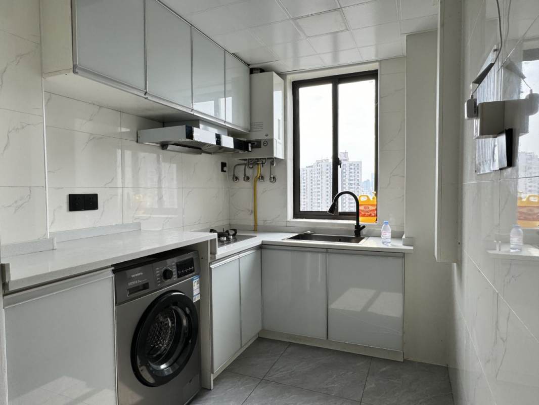 Housing image — Kitchen